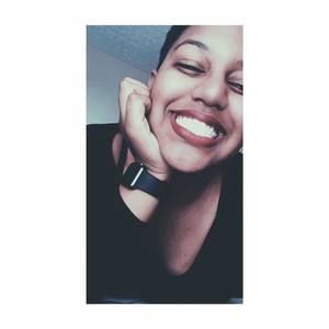 Meet your Posher, Nia